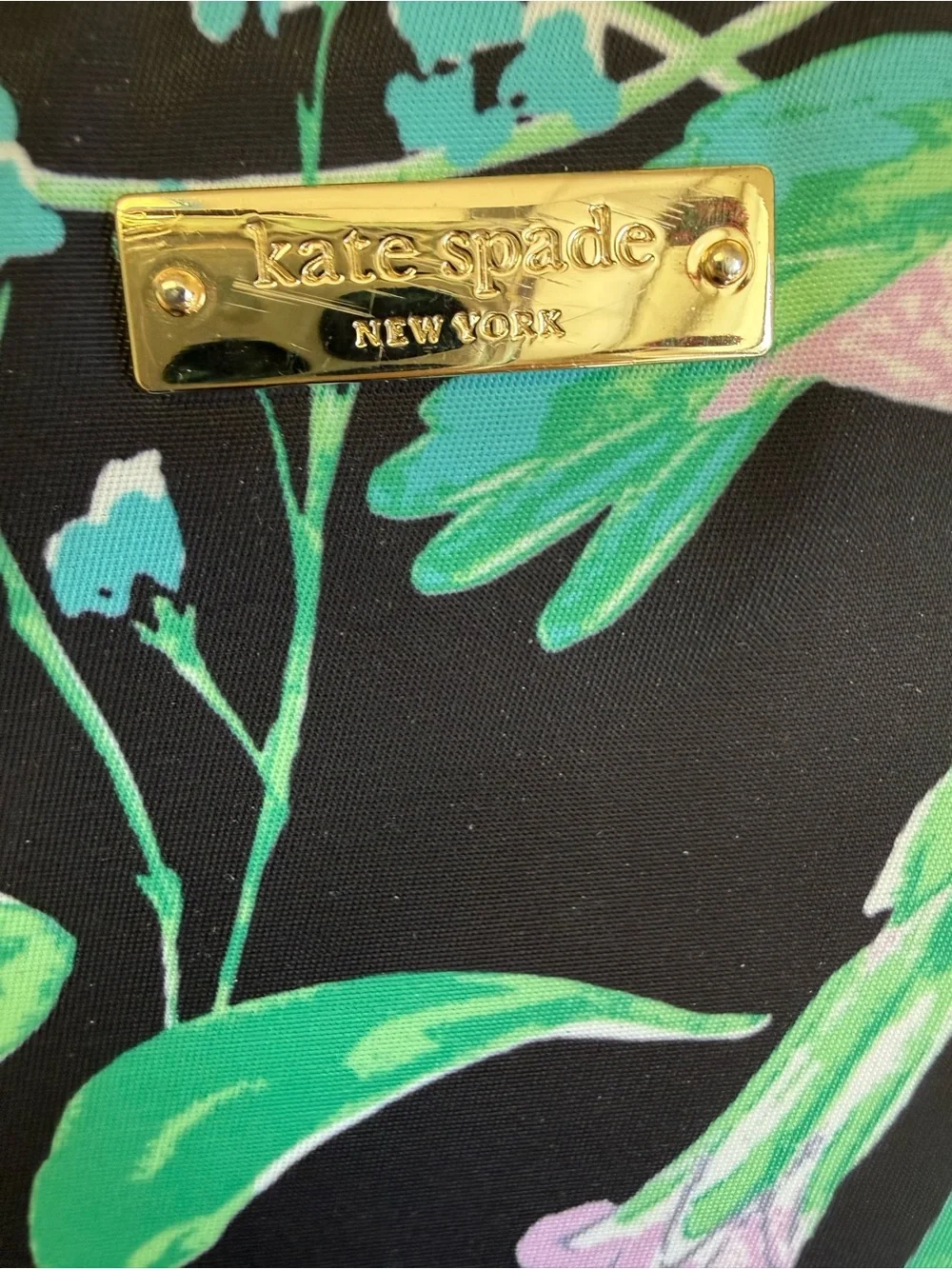 Kate spade Wilson lane hummingbird floral print black laptop sleeve 13”